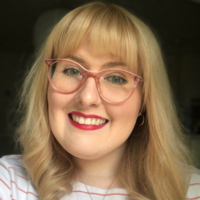 Encargada principal de comunicaciones Jennifer Toes