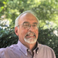 Asesor principal John Ehrmann