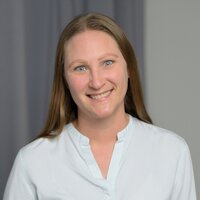 Jefe de Comunicaciones Alona Rivord